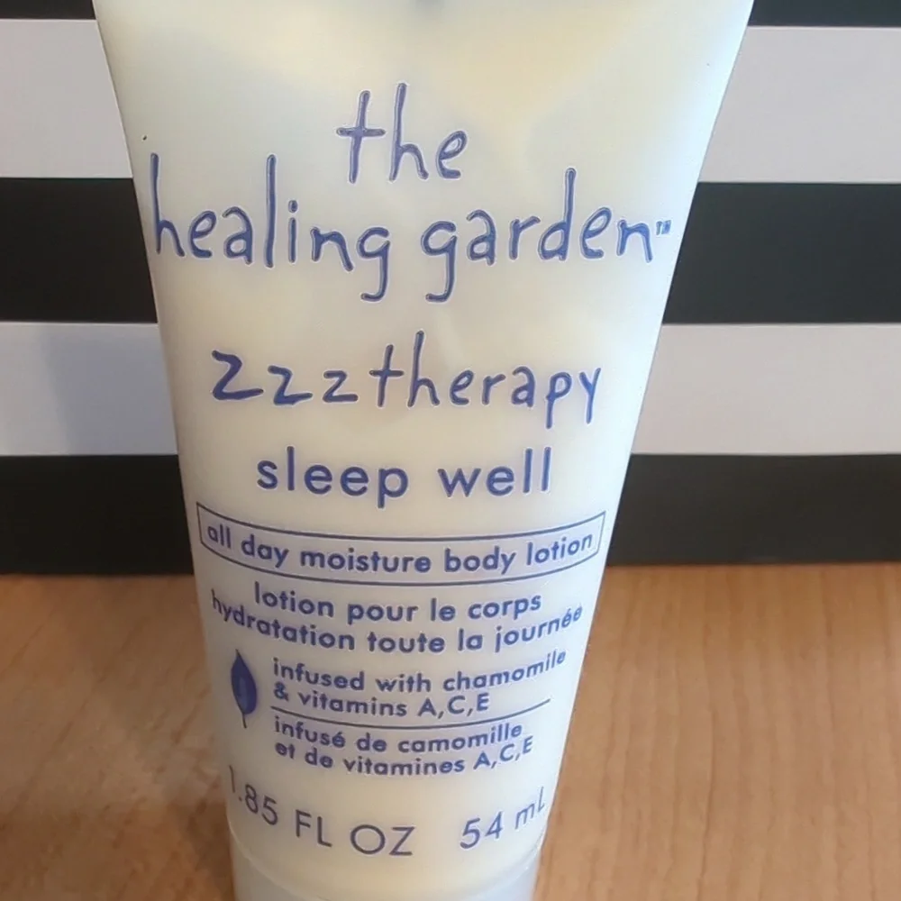 All Day Moisture Body Lotion - Picture 2 of 3